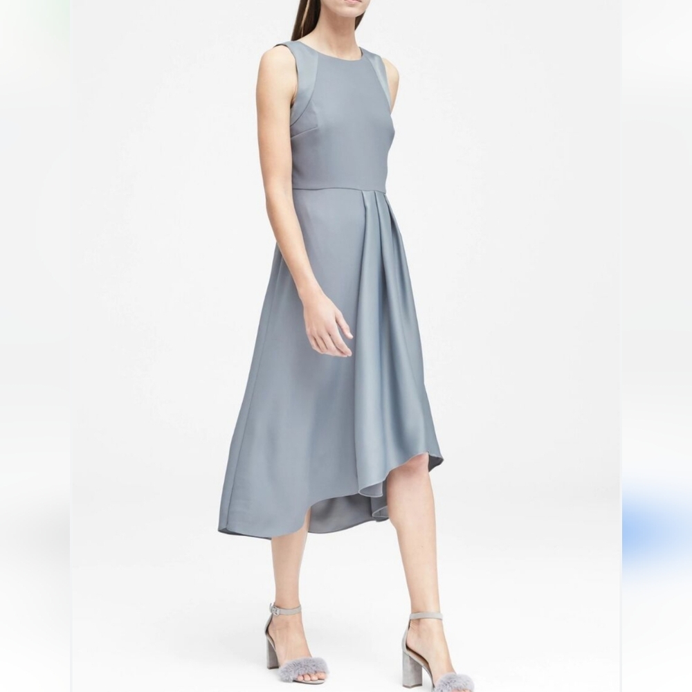NWT Banana Republic Mixed Media Satin Pleat Dress, Size 4